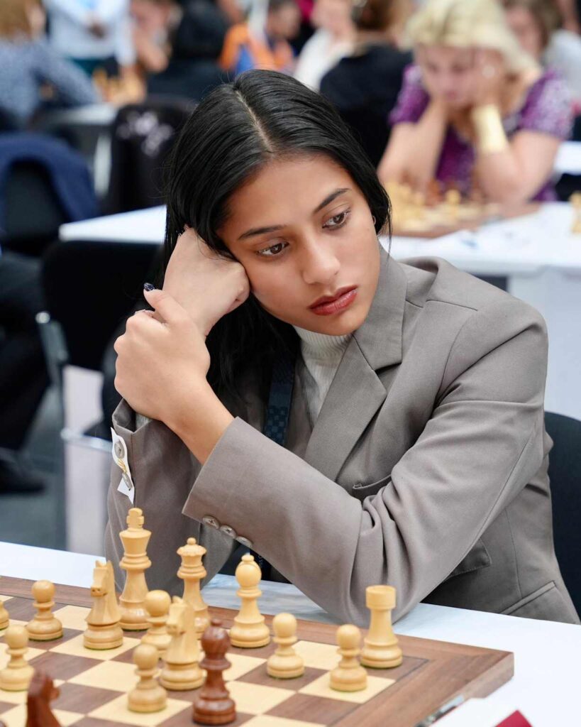 Final chess World Cup Winner Divya Deshmukh